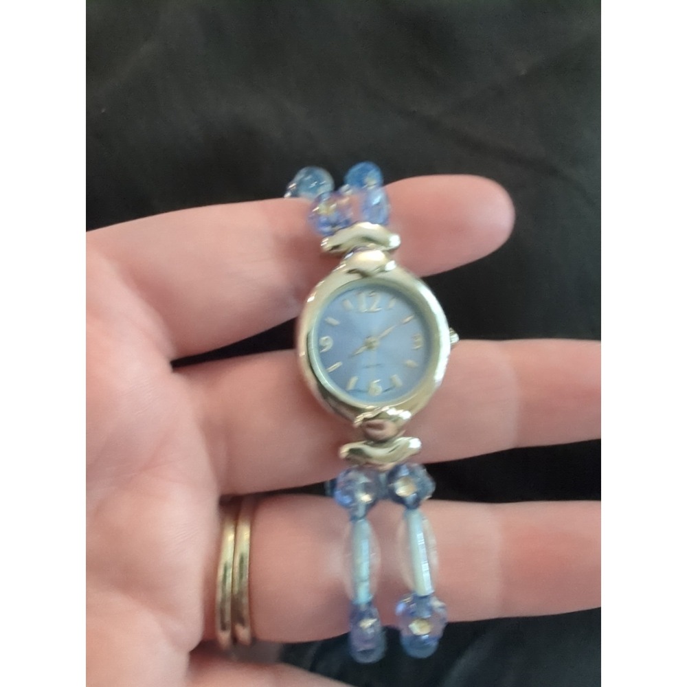 Vintage Light‎ Blue Stretch Band Womens Wrist Watch Silver Toned